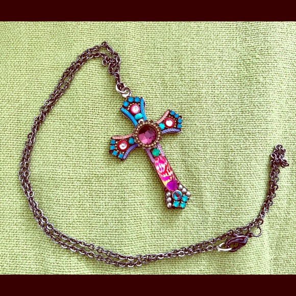 Necklace - Picture 1 of 1